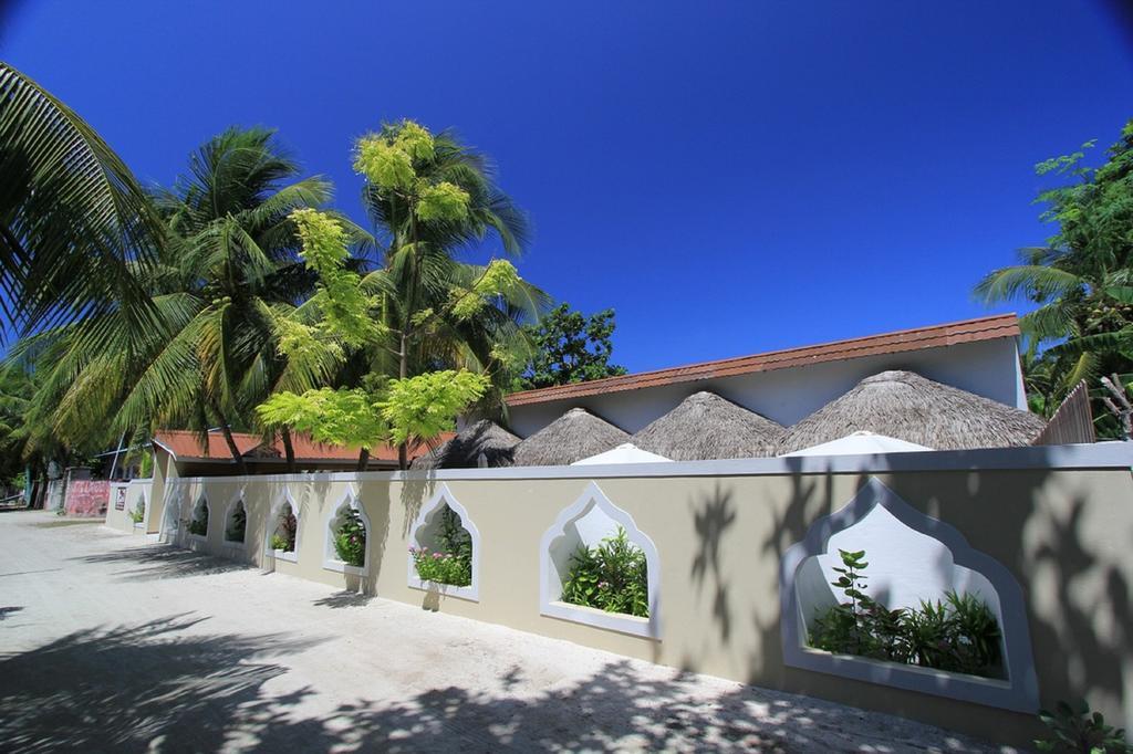 Local Island Inn Hangnaameedhoo Exterior foto